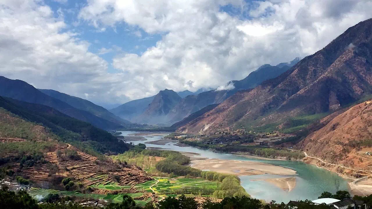 云南,风景秀丽,人文荟萃——致尊敬的听众朋友们